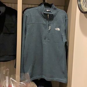 Men’s XL Northface Shirt